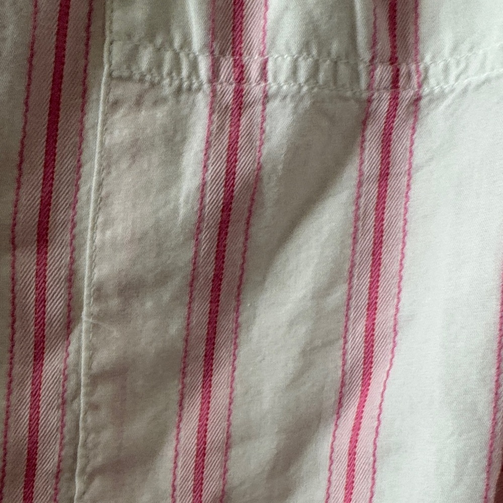 Old Navy White Shirt with Pink Stripes Cropped L NWT - Picture 2 of 4